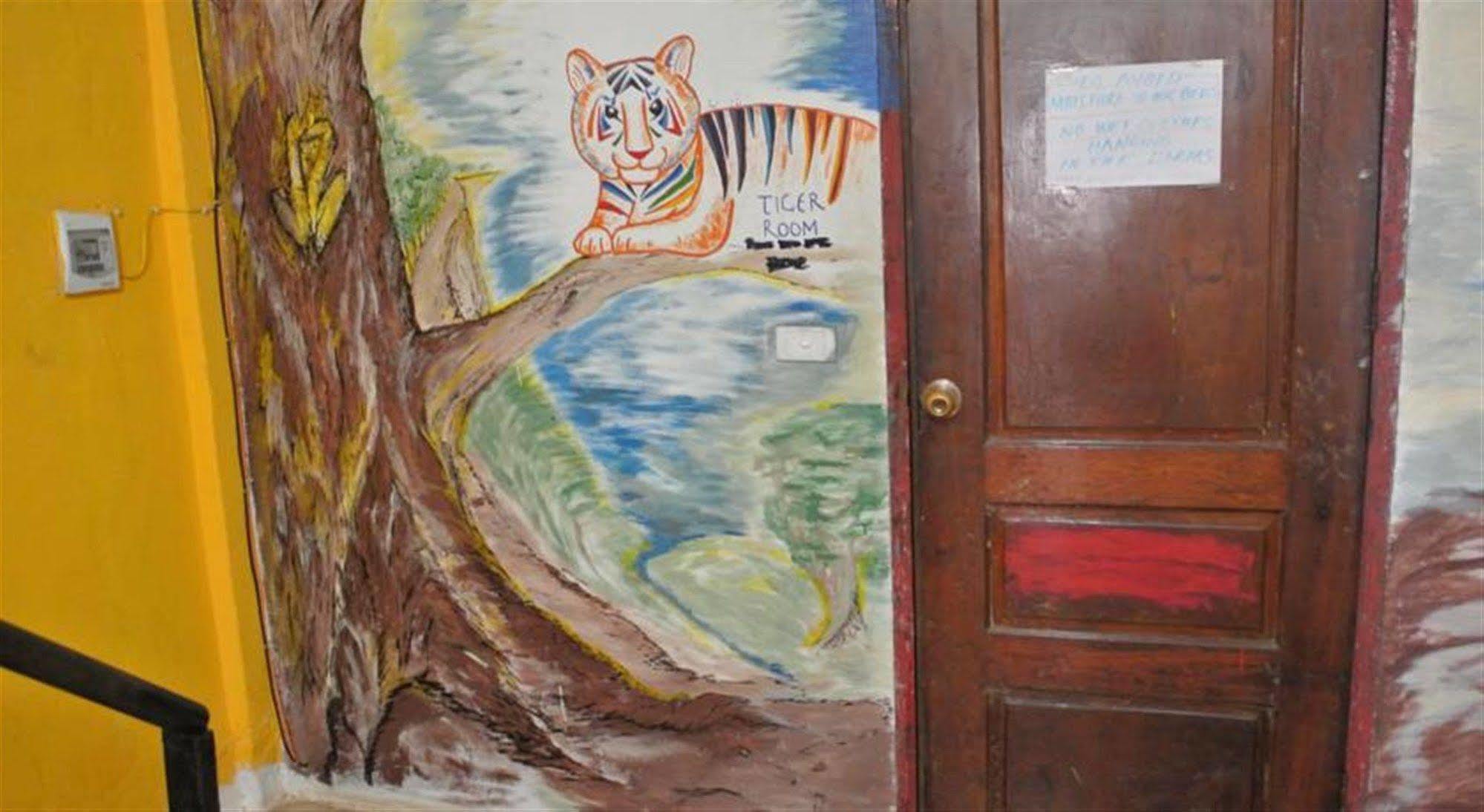 Vientiane Backpackers Hostel Exterior photo